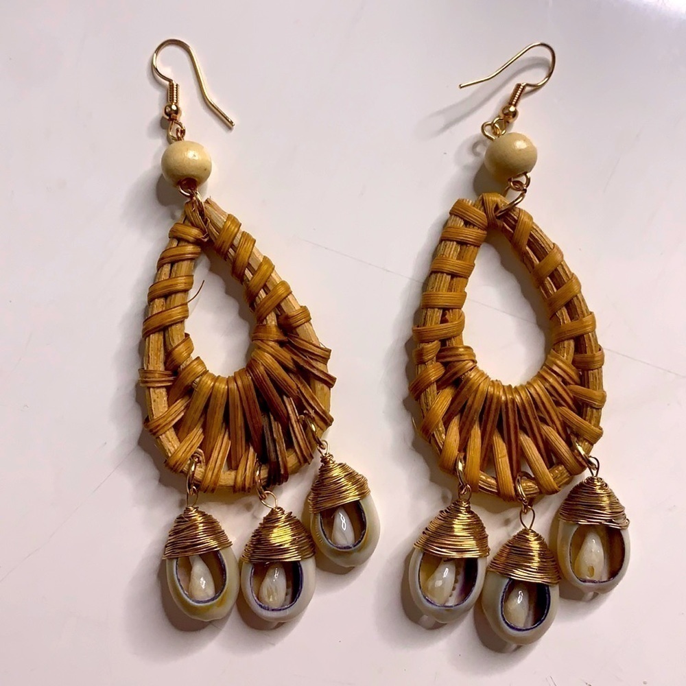New Rattan Palm beach Weave Wire Seashell dangle earring